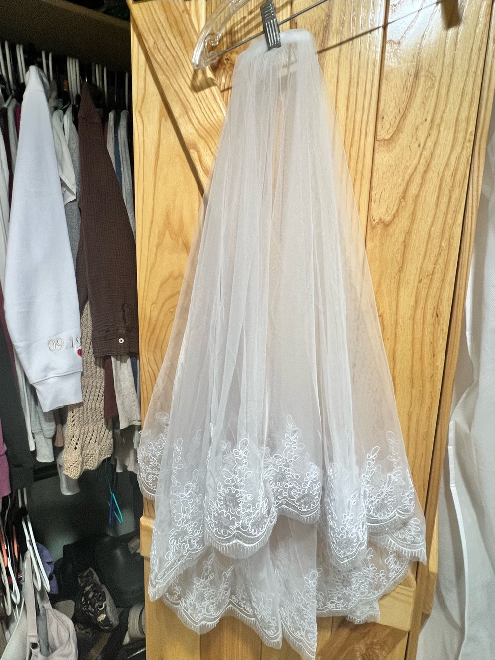 2 Veils - Picture 5 of 6